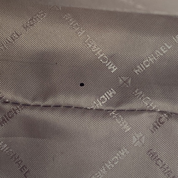 Michael Kors Nicole Large Tote, Previously Owned - Picture 9 of 14